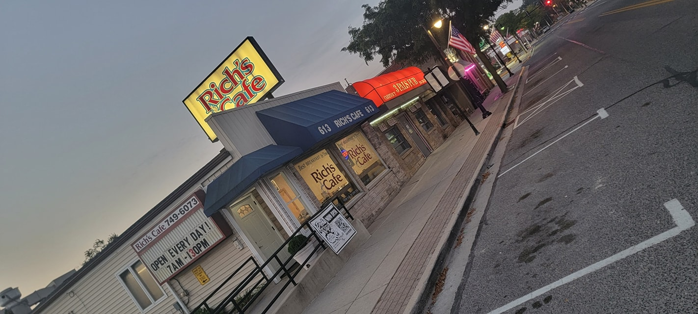 Rich's Cafe photo 5